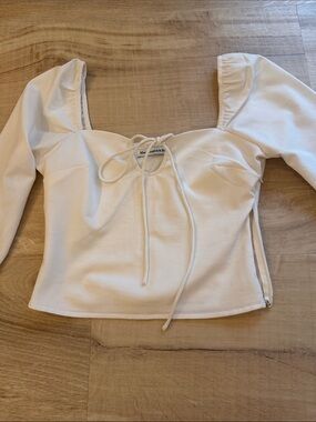 Abercrombie & Fitch Cream Square-Neck Tie-Front Puff Sleeve Crop Top